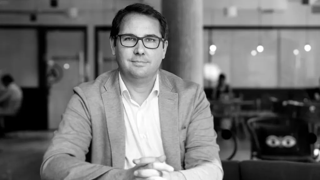 Foto de César Tello, Director General en Adigital